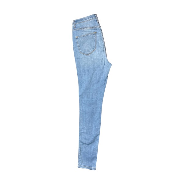 Fashion Nova Skinny Size 15 Light Blue Wash Distressed Jeans. - Picture 3 of 9